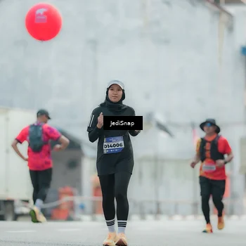 Runner Photo 5904536