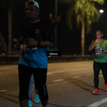 Runner Photo 5904547