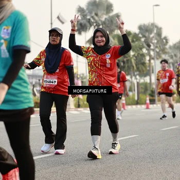Runner Photo 5904557