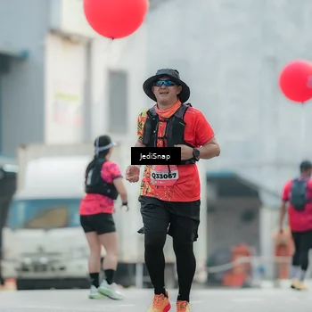 Runner Photo 5904574
