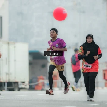 Runner Photo 5904596