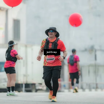 Runner Photo 5904602