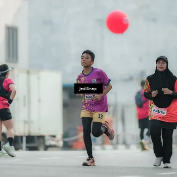 Runner Photo 5904610