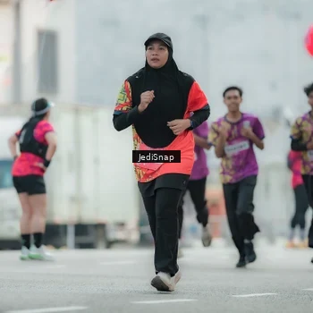 Runner Photo 5904649