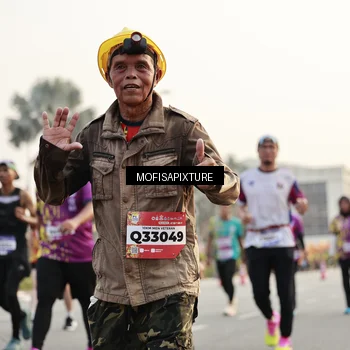 Runner Photo 5904655