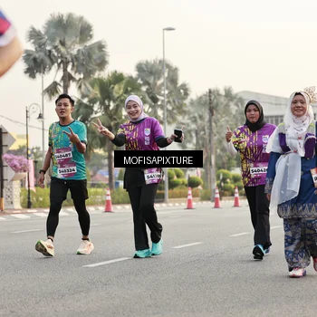 Runner Photo 5904656
