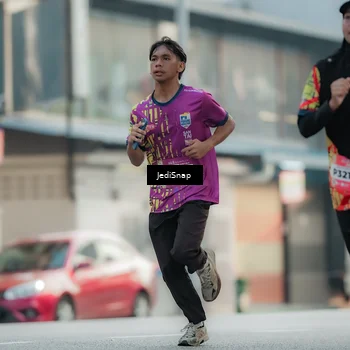 Runner Photo 5904679