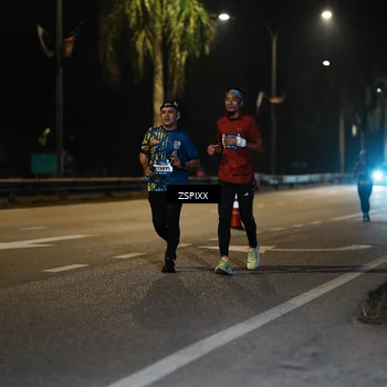 Runner Photo 5904732