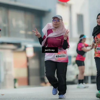 Runner Photo 5904736