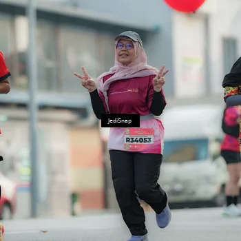 Runner Photo 5904747