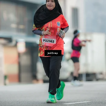Runner Photo 5904757