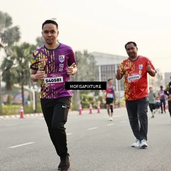 Runner Photo 5904763