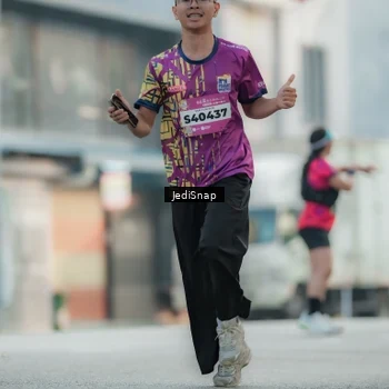 Runner Photo 5904771