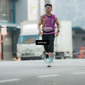 Runner Photo 5904781