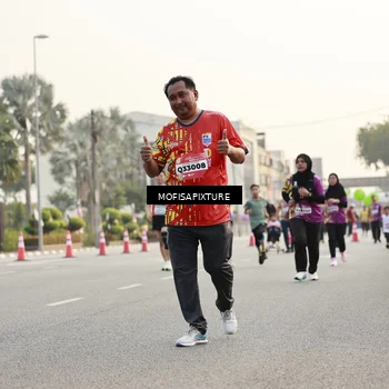 Runner Photo 5904783