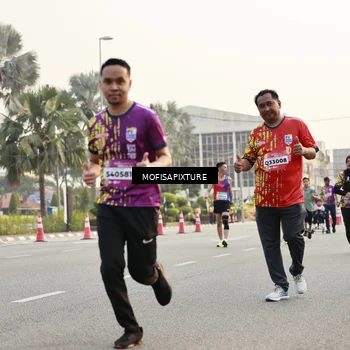 Runner Photo 5904795
