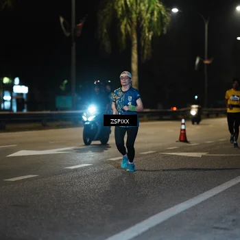 Runner Photo 5904796