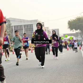 Runner Photo 5904798