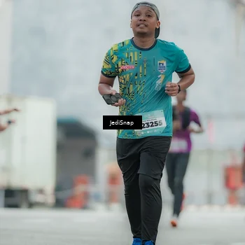 Runner Photo 5904802