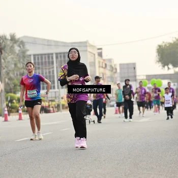 Runner Photo 5904828