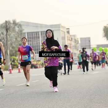 Runner Photo 5904844