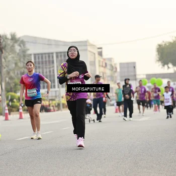 Runner Photo 5904878