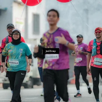 Runner Photo 5904887