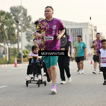 Runner Photo 5904925