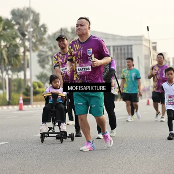 Runner Photo 5904933