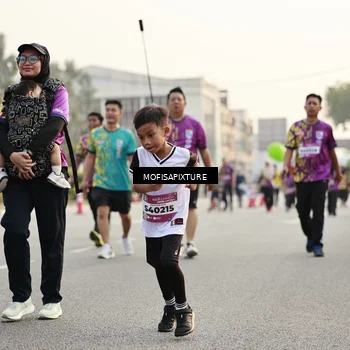 Runner Photo 5904959