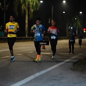Runner Photo 5905001
