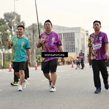 Runner Photo 5905023
