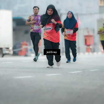Runner Photo 5905030