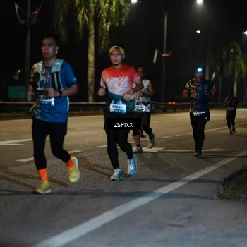 Runner Photo 5905049