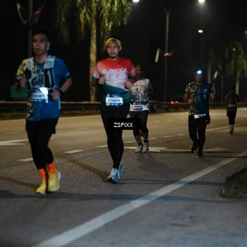 Runner Photo 5905066