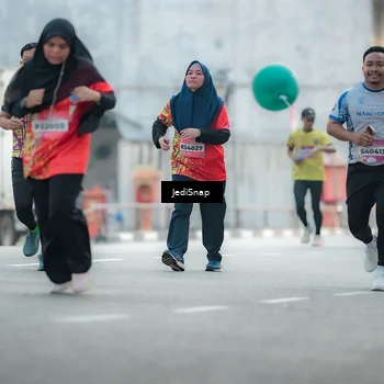 Runner Photo 5905068