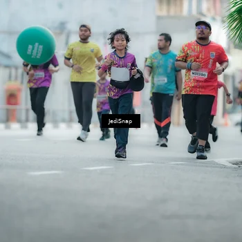 Runner Photo 5905089