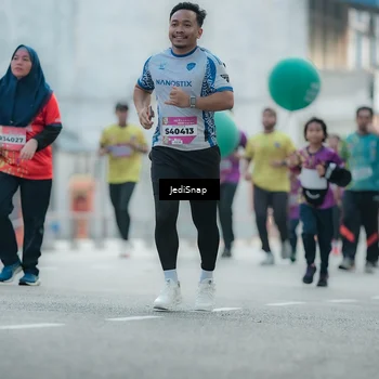 Runner Photo 5905092