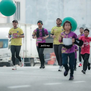 Runner Photo 5905105