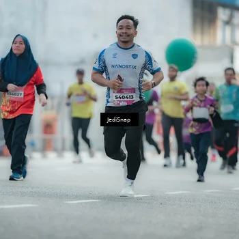 Runner Photo 5905106