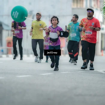 Runner Photo 5905109