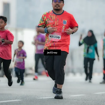 Runner Photo 5905118