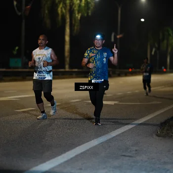 Runner Photo 5905131