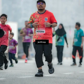 Runner Photo 5905149