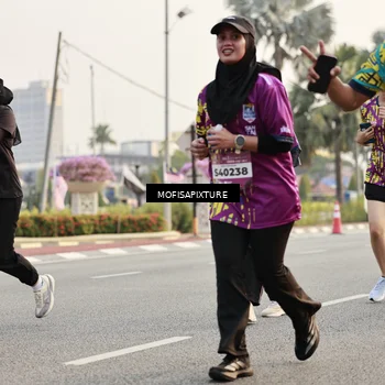 Runner Photo 5905171