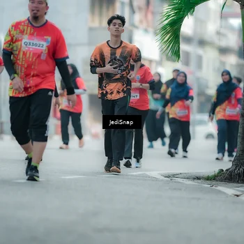 Runner Photo 5905215