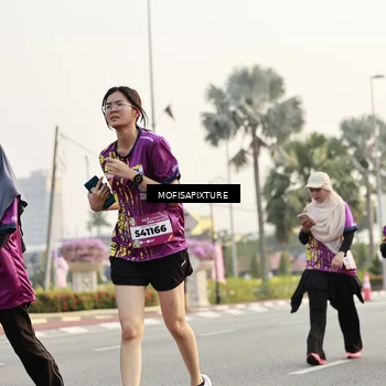 Runner Photo 5905230