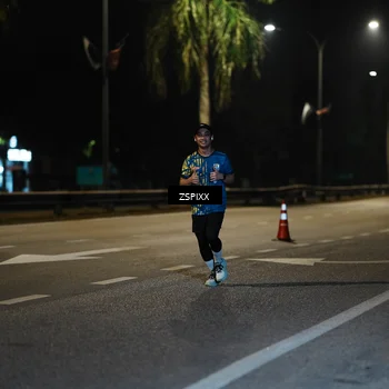 Runner Photo 5905254