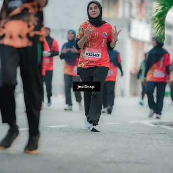Runner Photo 5905280