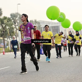 Runner Photo 5905290